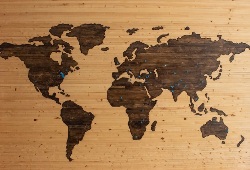 Carte et exploration pour un impact continental